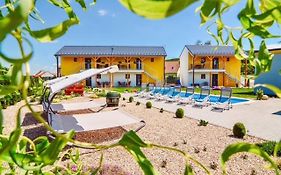 Apartmány Milovice